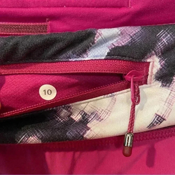 Lululemon Pink Speed Up Shorts - Picture 4 of 6